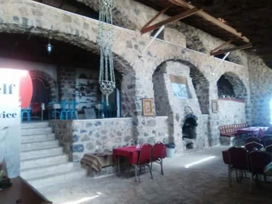 Trajan Guest House Al-Mughayer Esterno foto