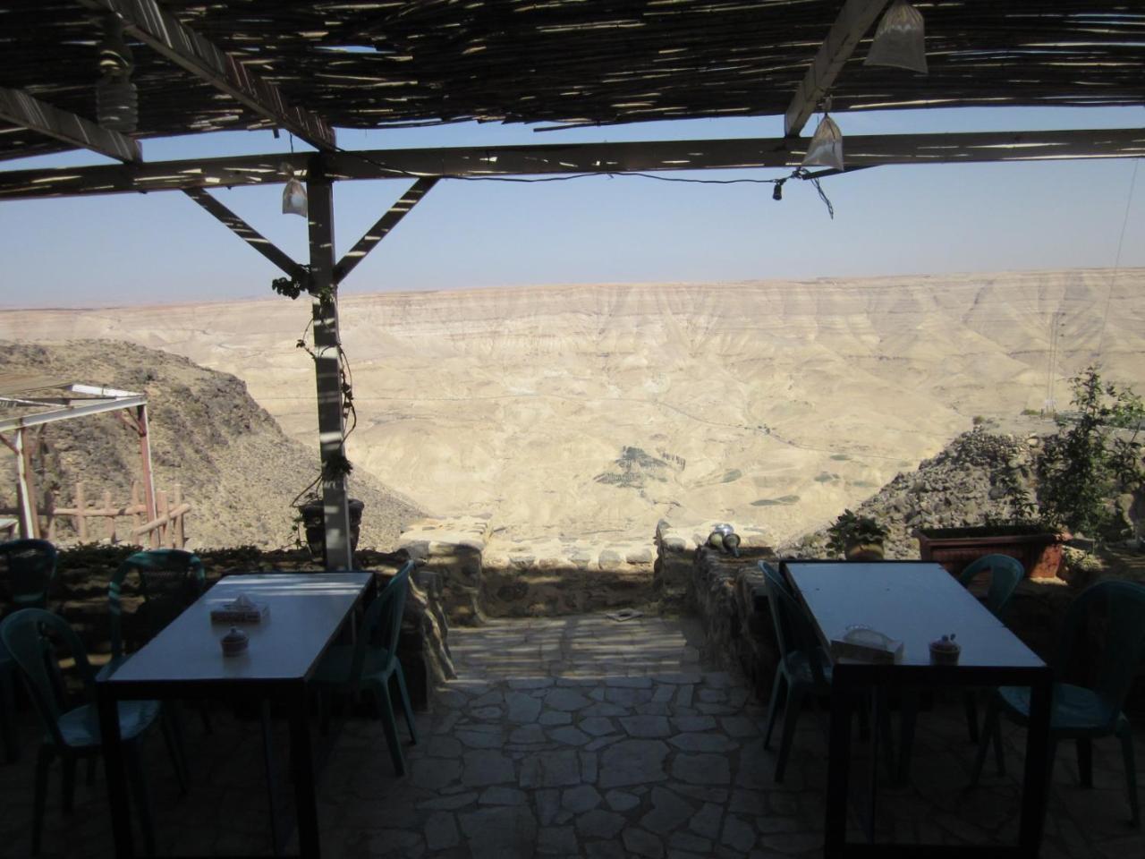 Trajan Guest House Al-Mughayer Esterno foto